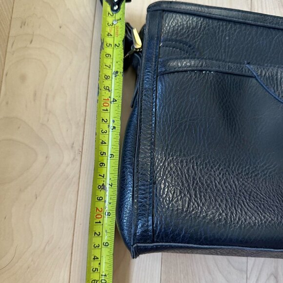 Vintage Cornell Crossbody Bag – Elegant Black Faux Leather - Picture 5 of 8